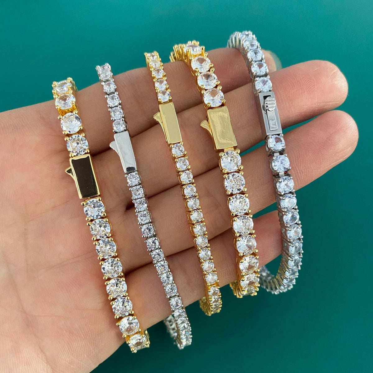 Titanstahl-Armband mit Zirkonia – Bild 5 | LuxeStyle