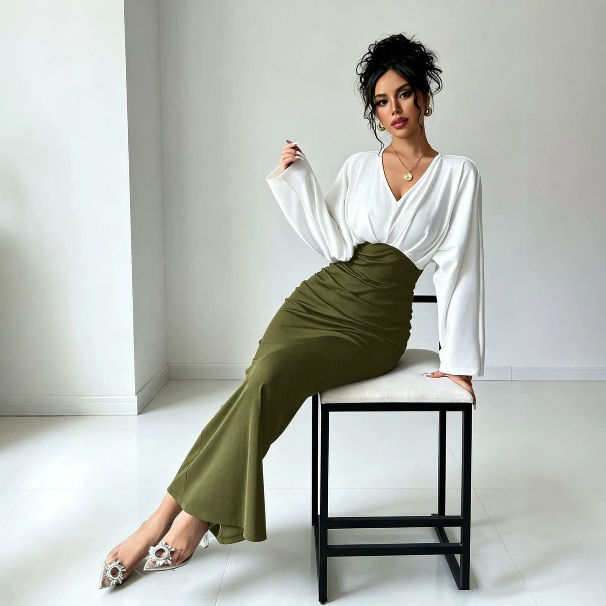 Elegantes Slim-Fit Maxikleid mit Patchwork – Bild 6 | LuxeStyle
