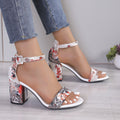 Sandalen mit dickem Absatz und Knöchelriemen – Bild 21 | LuxeStyle