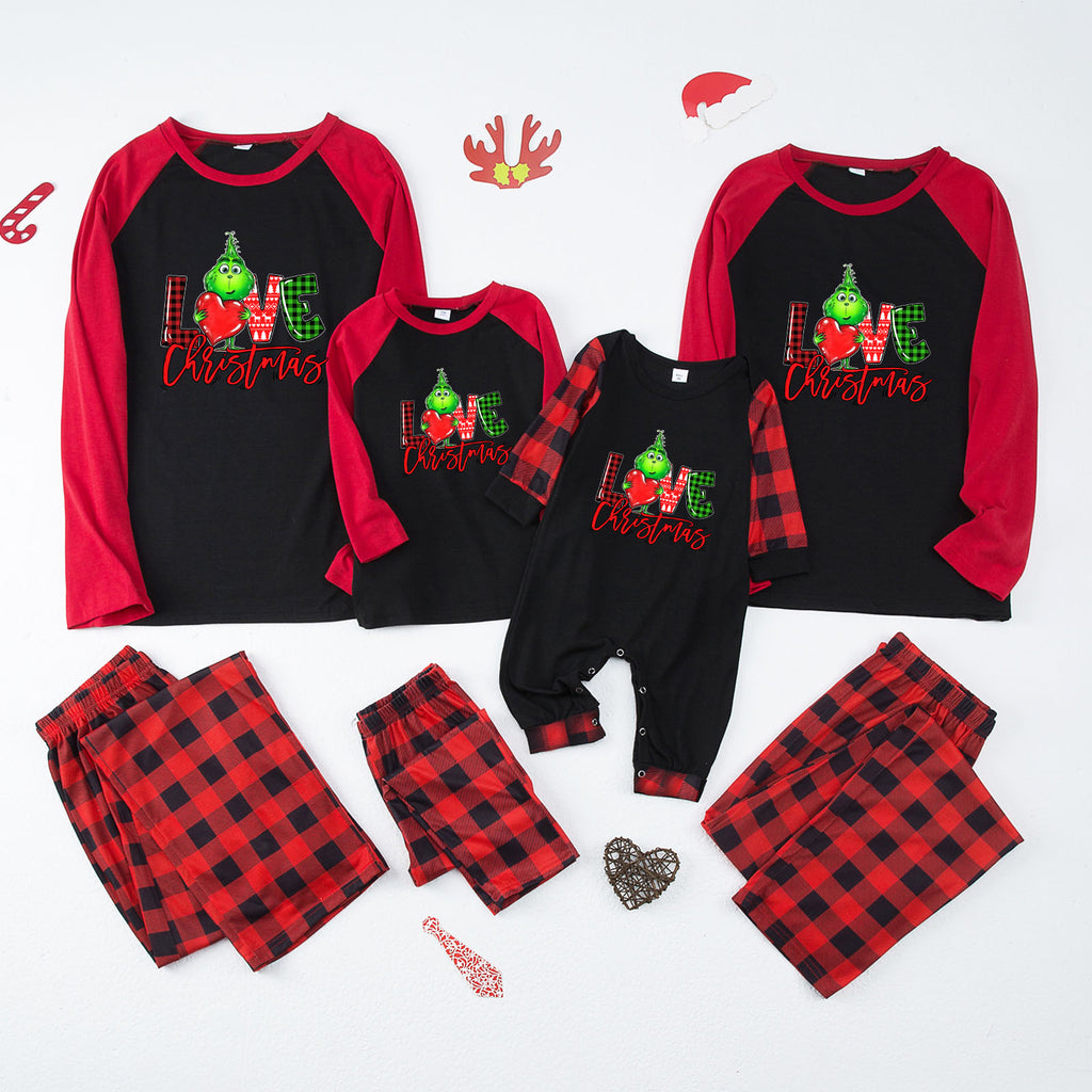 Weihnachts-Pyjama-Set für die ganze Familie