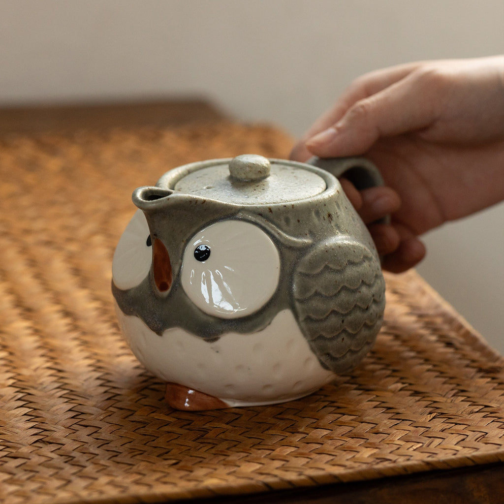Mino Yaku Teekanne mit Eulen-Design – Bild 5 | LuxeStyle