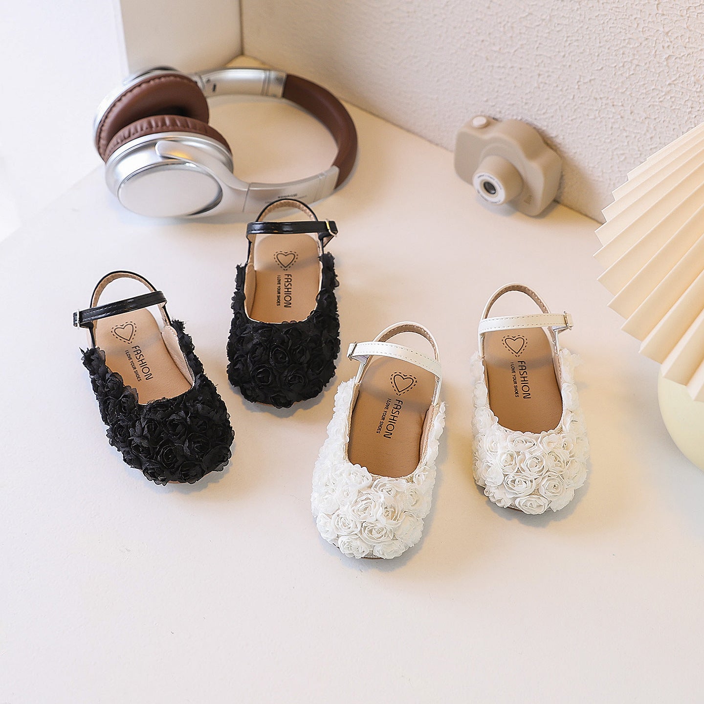 Kinder Sandalen mit Zehenschutz
