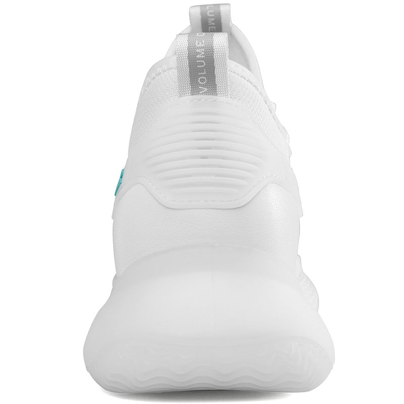 Klassische Sneaker mit Flyknit-Beschichtung – Bild 2 | LuxeStyle