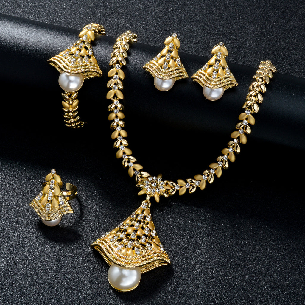Vergoldete Halskette «Blatt» · 18k Gold-Optik