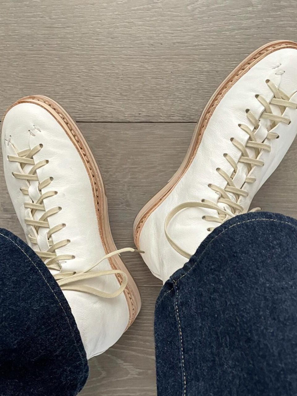 Leder-Freizeitschuhe mit Plateau – Bild 4 | LuxeStyle