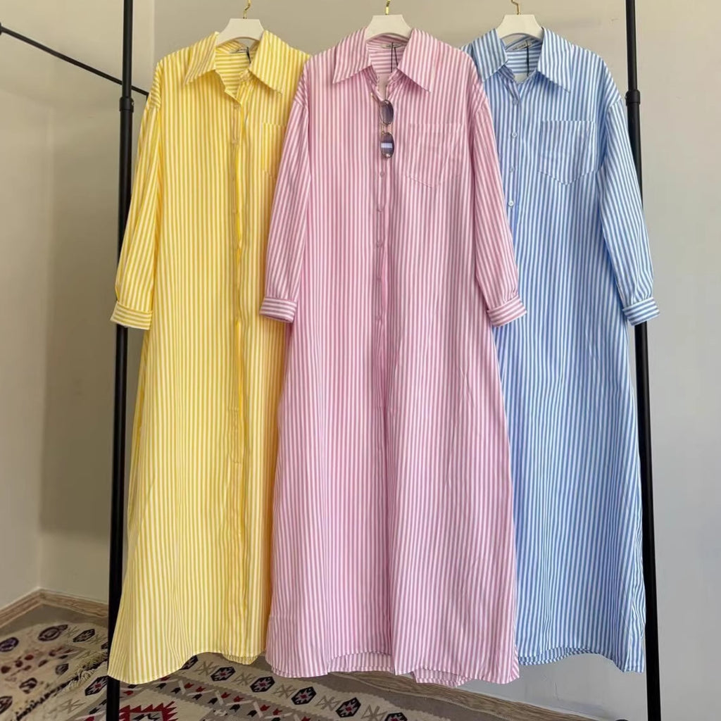 Gestreiftes Langarm-Kleid mit Reverskragen