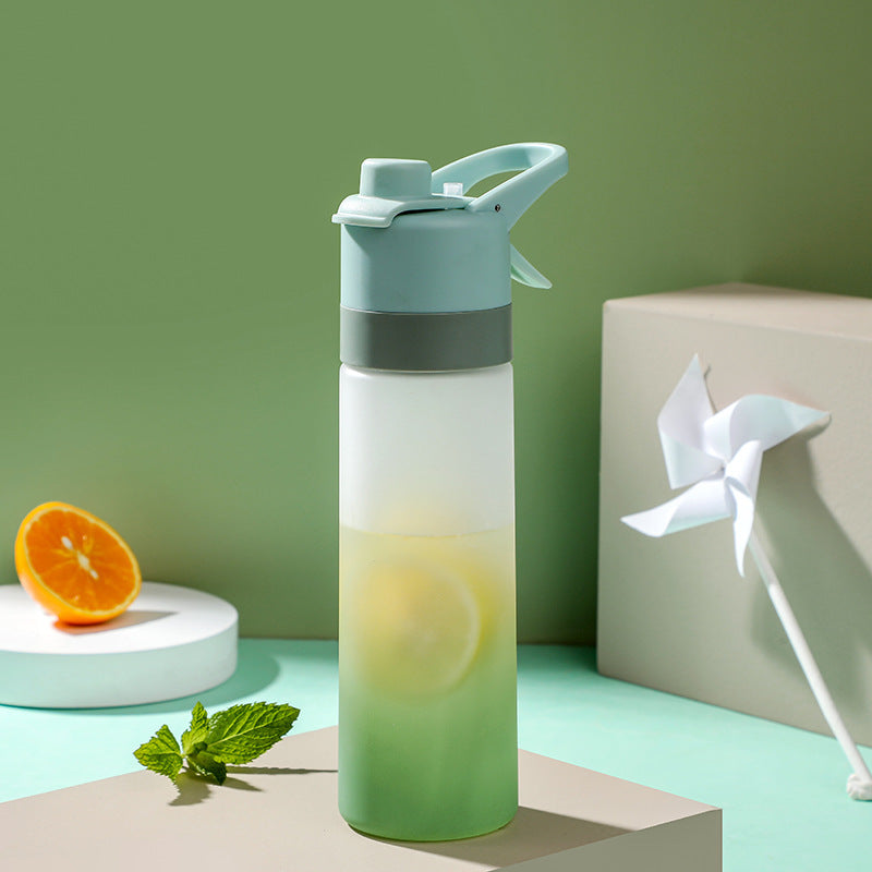 Spray-Trinkflasche für Sport & Freizeit