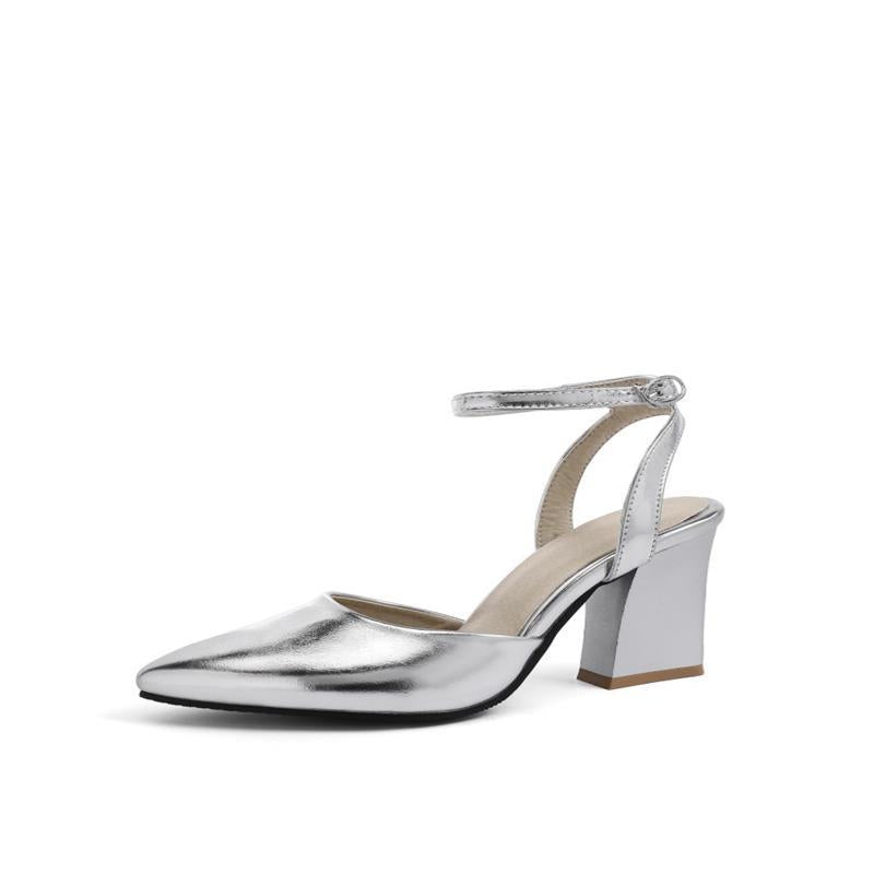 Hohe Pumps mit Spitzen – Bild 6 | LuxeStyle