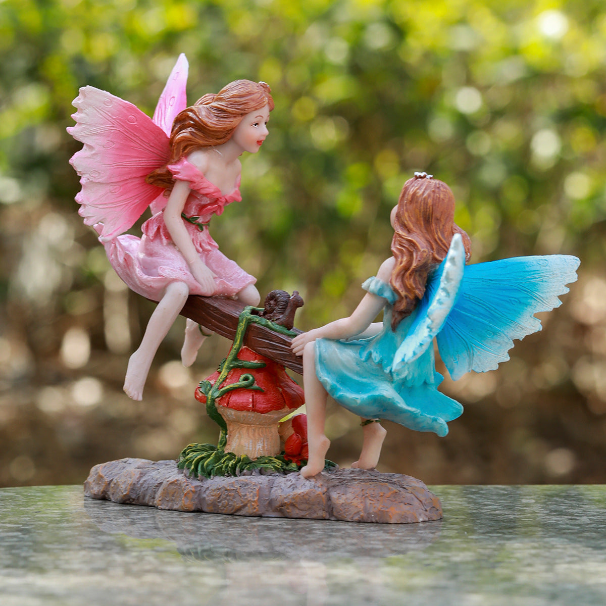 Gartenfee Wippe Harzfigur – Bild 2 | LuxeStyle