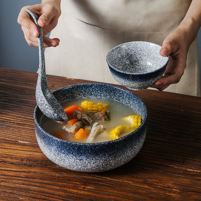 Japanische Keramik-Nudelschale mit Deckel