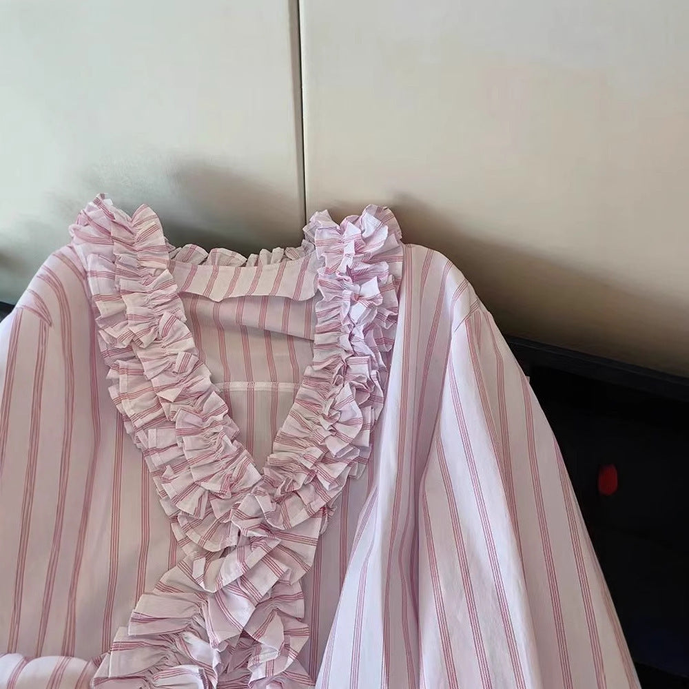 Gestreifte Bluse mit V-Ausschnitt – Bild 4 | LuxeStyle