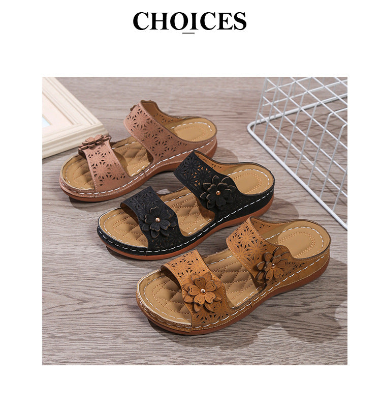 Freizeit-Sandalen mit Blumen-Applikation – Bild 2 | LuxeStyle