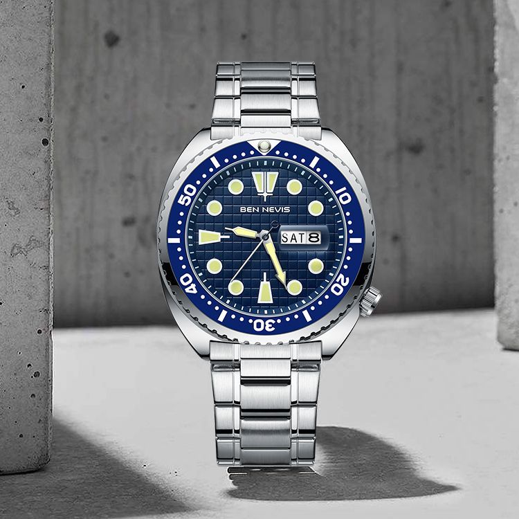 Stahlarmband-Quarz-Uhr – Bild 2 | LuxeStyle