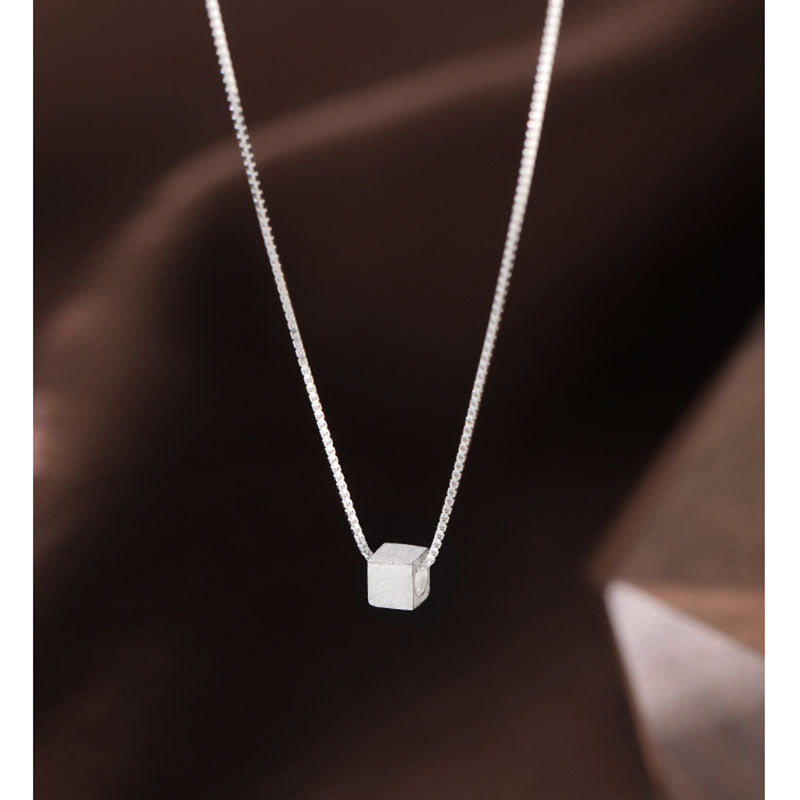 Sterlingsilber-Halskette mit quadratischem Design