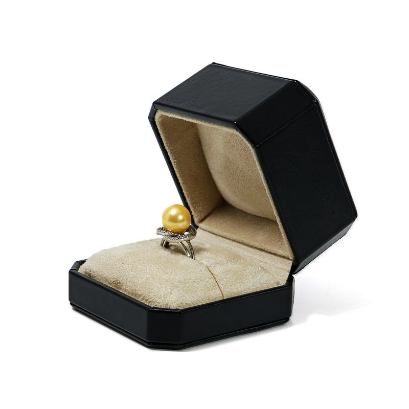 Oktagonale Schmuckbox aus PU-Leder | LuxeStyle
