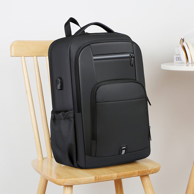 Rucksack mit USB-Ladefunktion für Business – Bild 2 | LuxeStyle