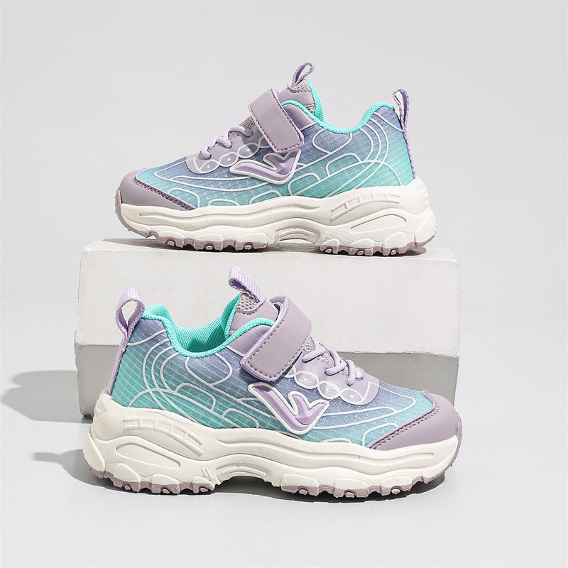 Kinder Turnschuhe mit Streifen