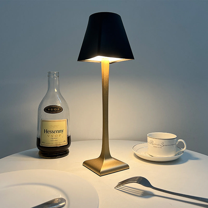 Dimmbarer wiederaufladbarer Tischlampe – Bild 3 | LuxeStyle