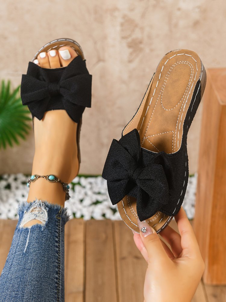 Keilsandalen mit Schleife