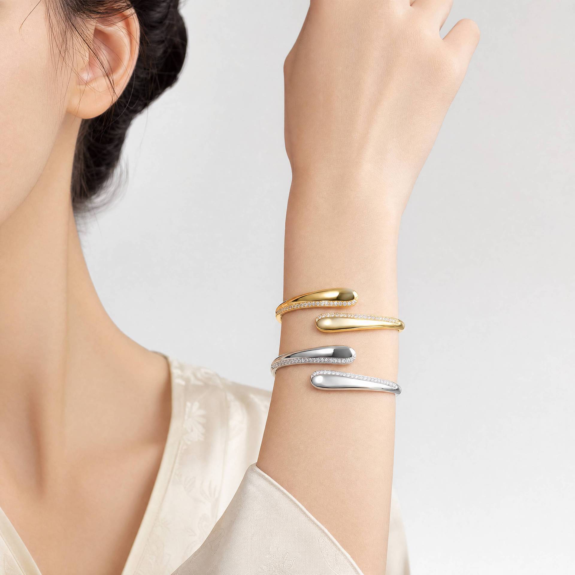 Filigranes Strass-Armband im Influencer-Stil