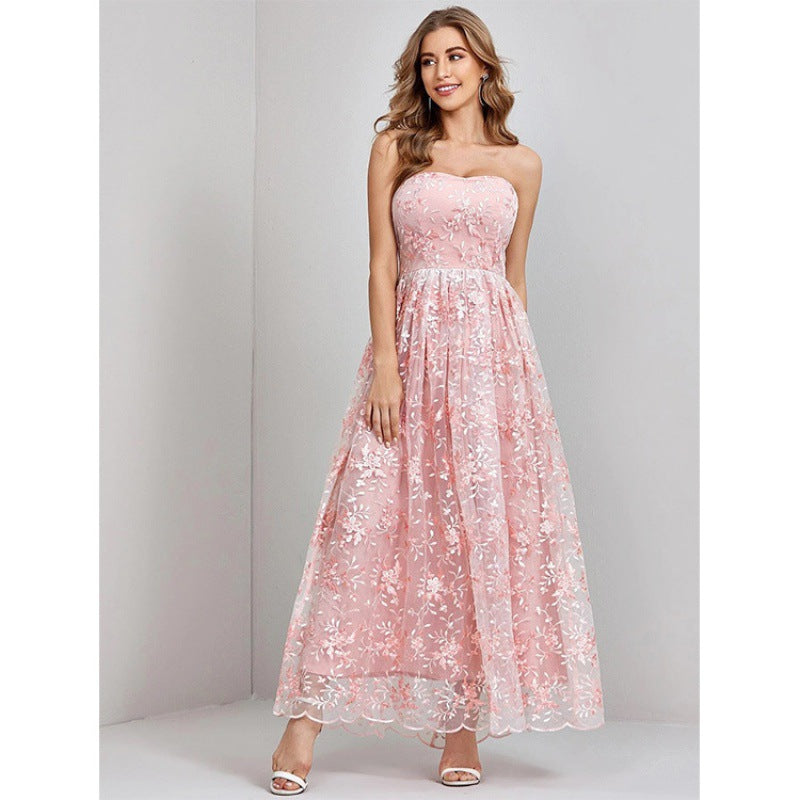 Elegantes Retro-Kleid mit Spitze