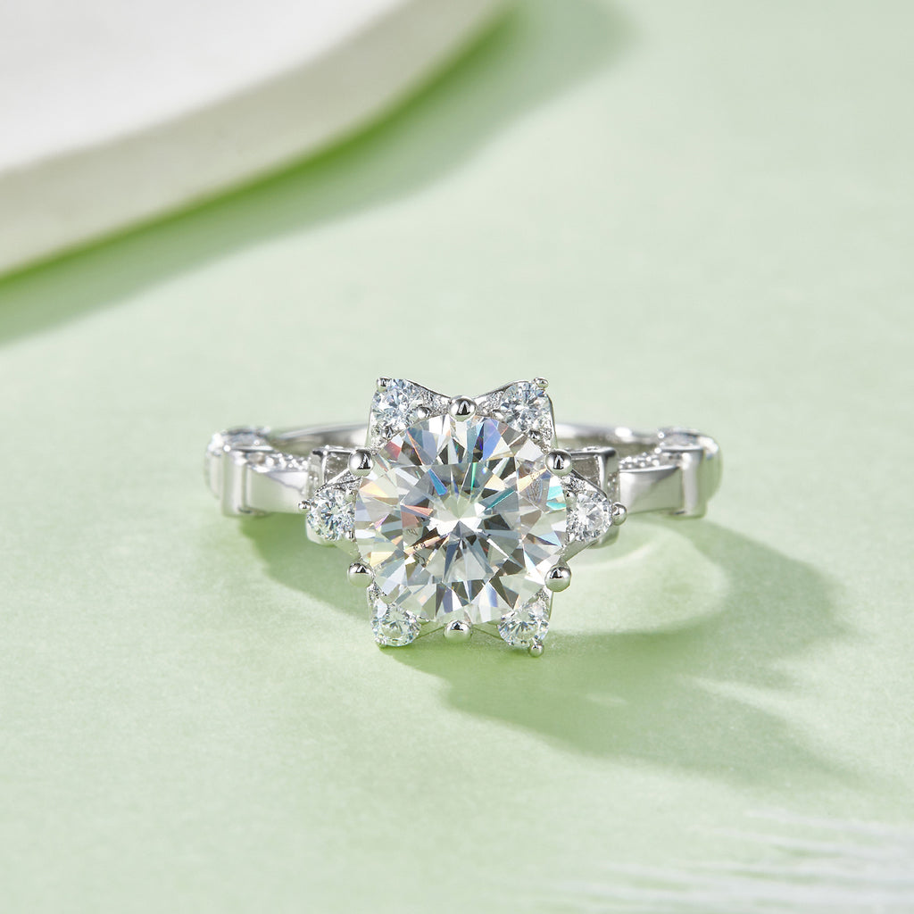 S925 Silber 2ct Moissanit Ring 8mm D-VVS1 Sternhalo Split-Schwanzzink