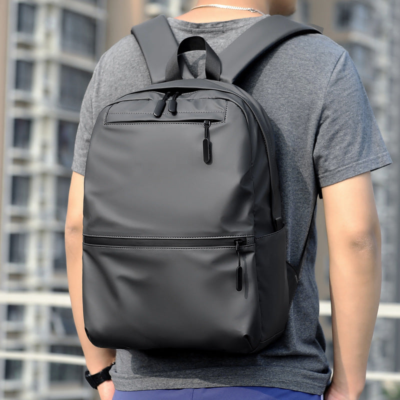 Grosser, modischer Rucksack in Unifarben | LuxeStyle