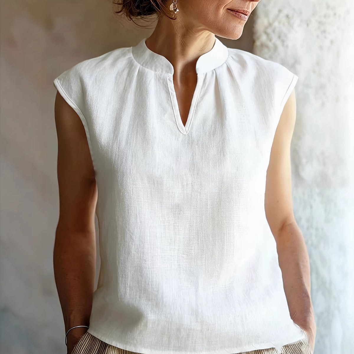 Weisses Leinen-Sleeveless Shirt – Bild 4 | LuxeStyle