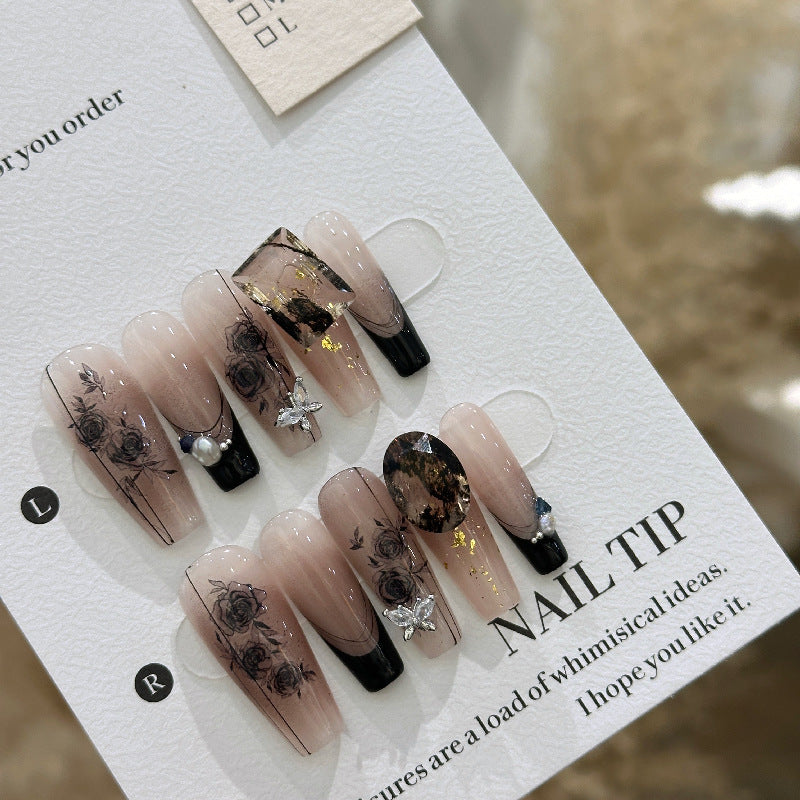 Kameliennagel – Bild 2 | LuxeStyle