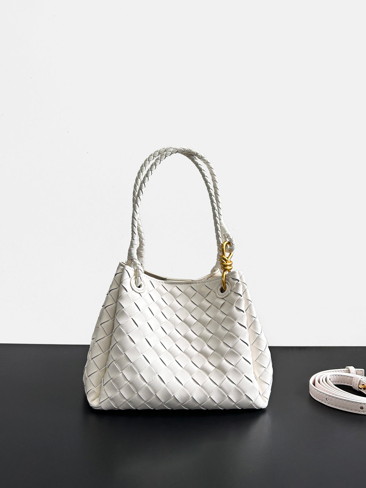 Geflochtene Ledertasche – Bild 8 | LuxeStyle