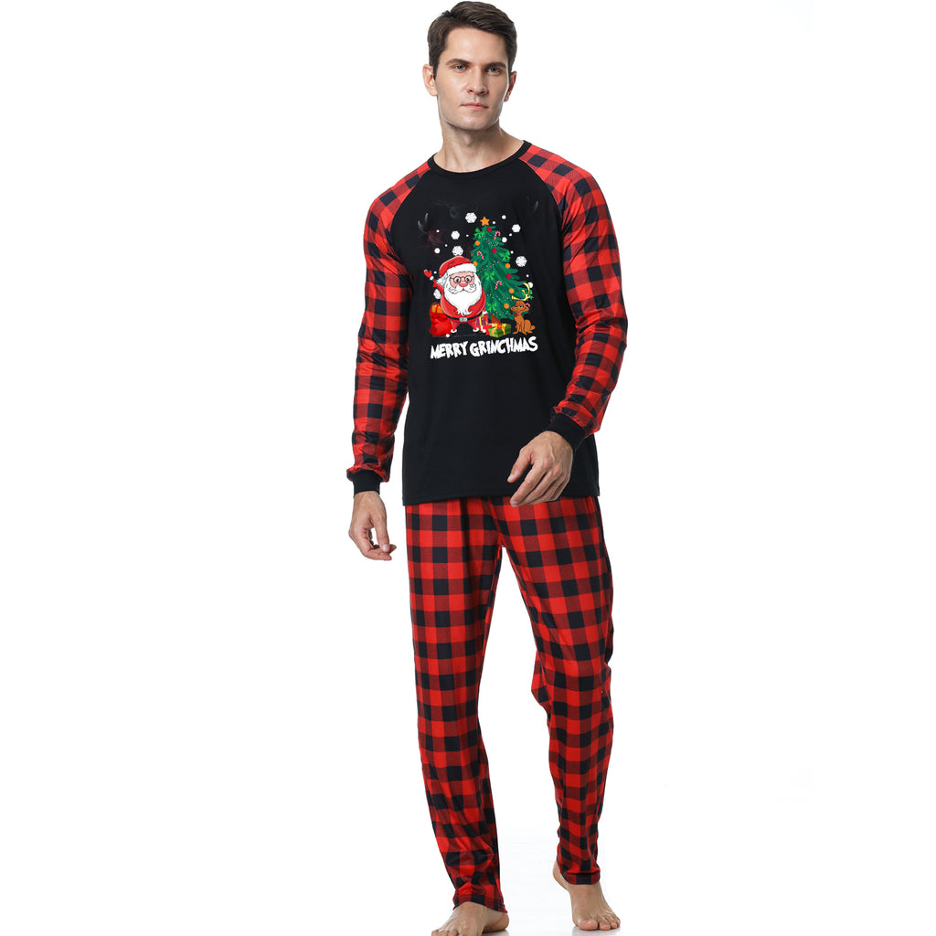 Weihnachts-Pyjama für die ganze Familie