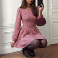 Kurzes Kleid mit Patchwork & Schleifenhals