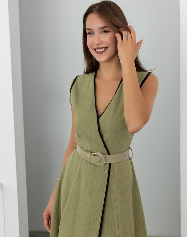 Maxikleid mit V-Ausschnitt und Gürtel – Bild 6 | LuxeStyle