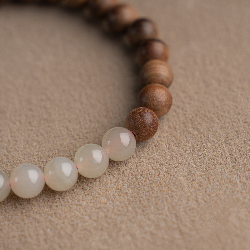 Tigerstreifen-Perlenarmband aus Lao Shan Tan – Bild 3 | LuxeStyle