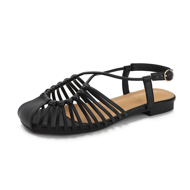 Sommerliche Kreuzriemen-Schuhe mit Rundspitze