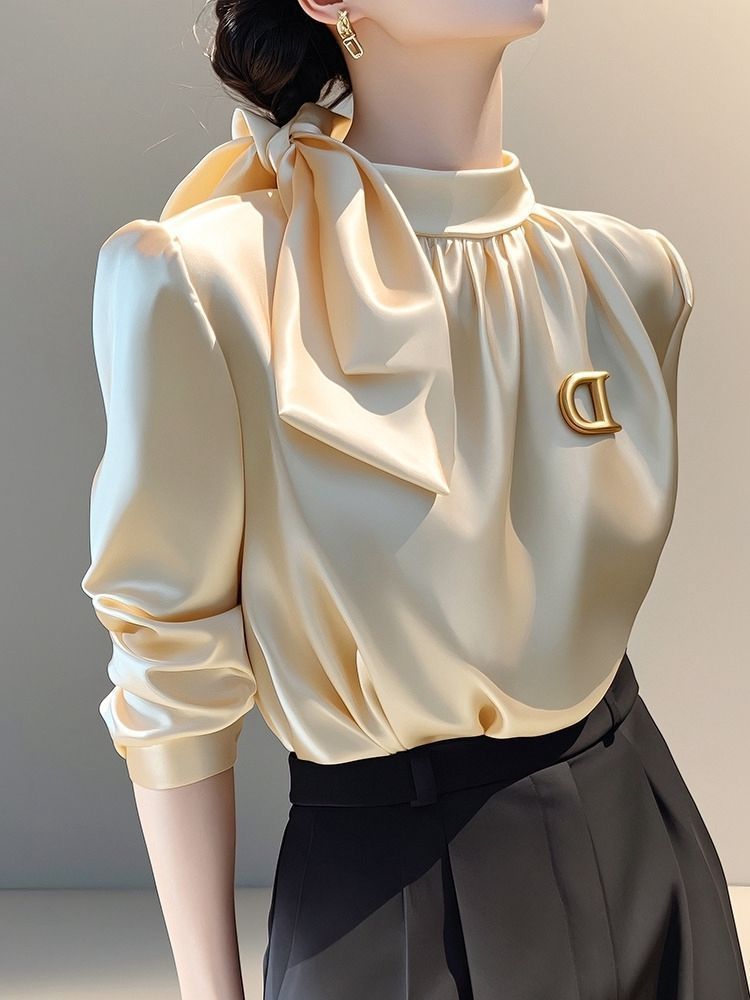 Champagnerfarbene Satinbluse mit Schleife – Bild 7 | LuxeStyle