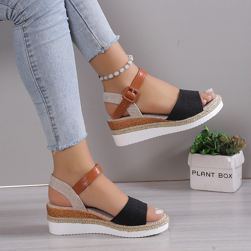 Keile Sandalen mit Knöchelriemen – Bild 2 | LuxeStyle