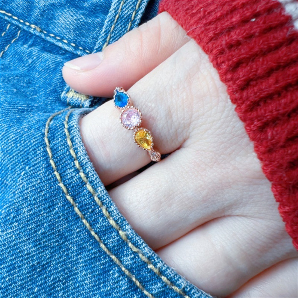 Geburtsstein-Ring mit verschiedenen Formen