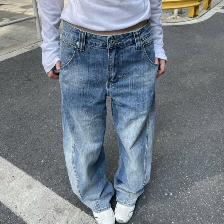 Hohe, weite Jeans
