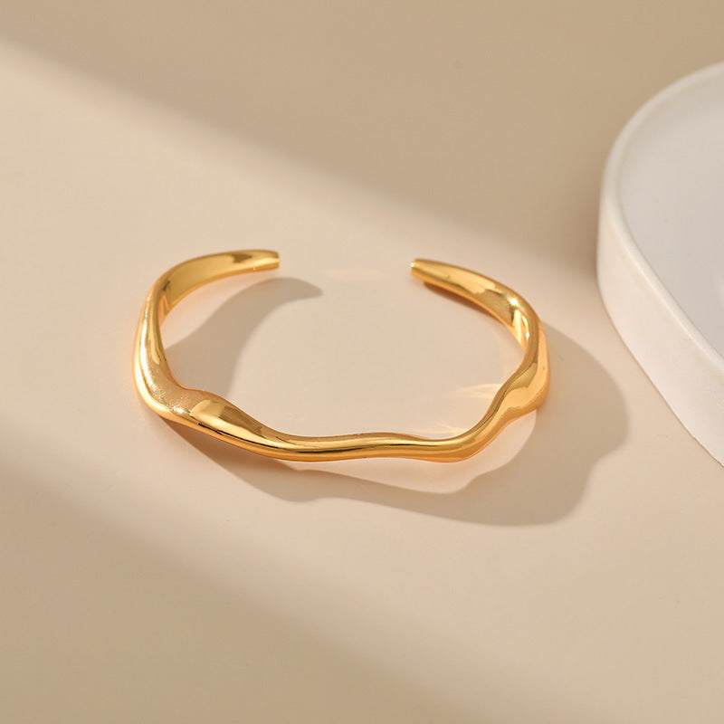 Armband mit gedrehtem Draht-Design