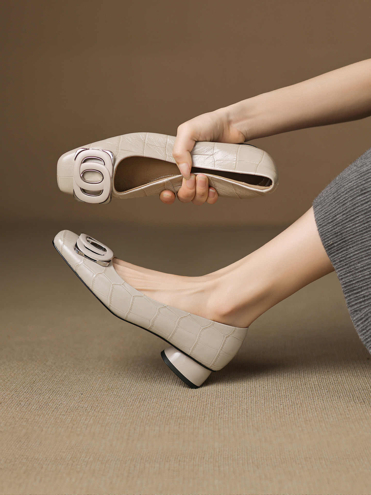Echtleder-Pumps mit klobigem Absatz
