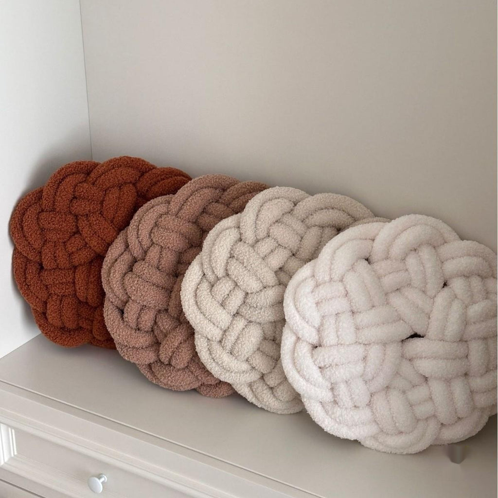 Knoten-Zierkissen im nordischen Stil – Bild 6 | LuxeStyle