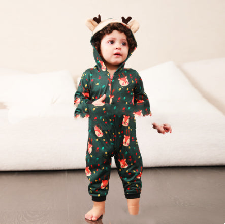 Weihnachts-Familienoutfits mit Prints