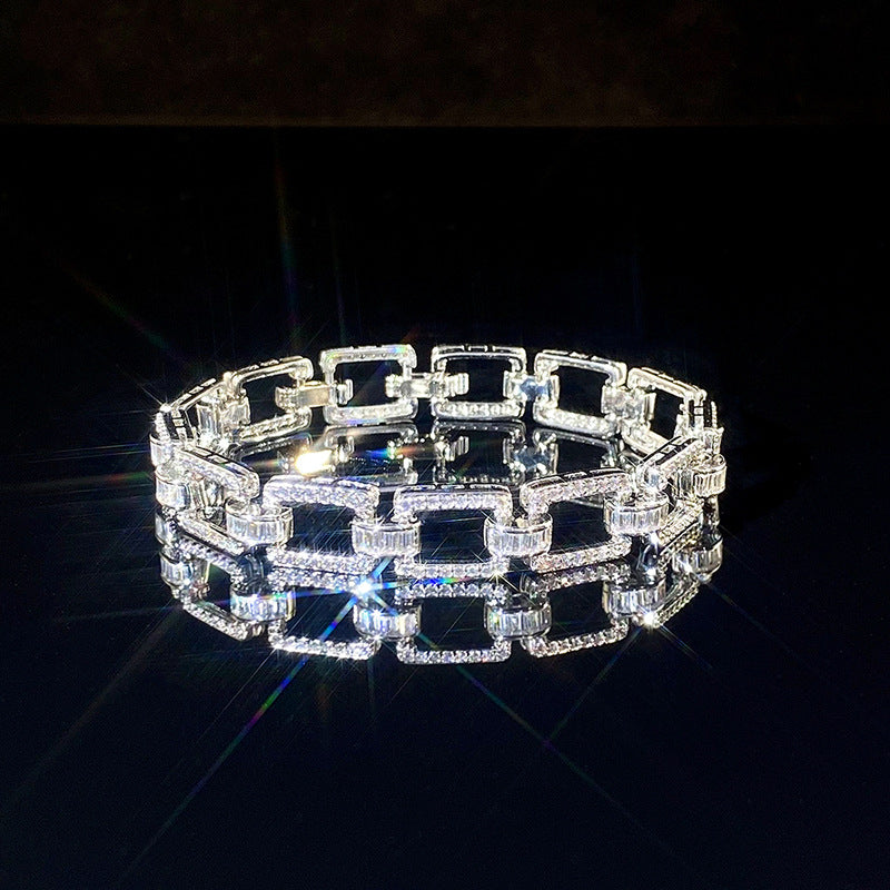 Hip-Hop-Punk-Armband mit quadratischem Design und Zirkonia