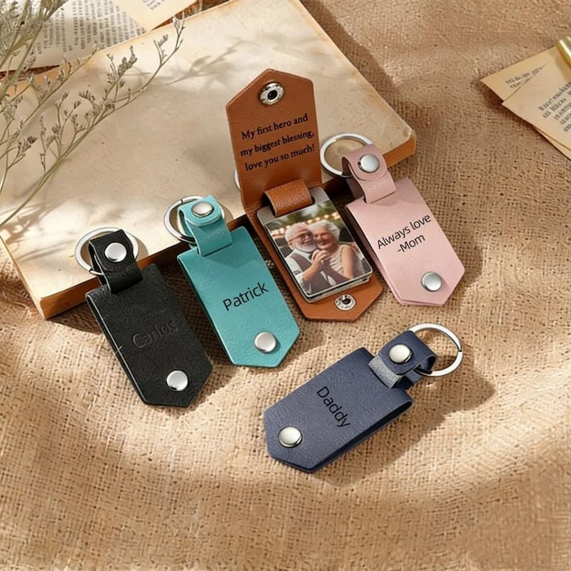 Premium Schlüsselanhänger Leder · Personalisierbar mit Gravur – LuxeStyle Schweiz