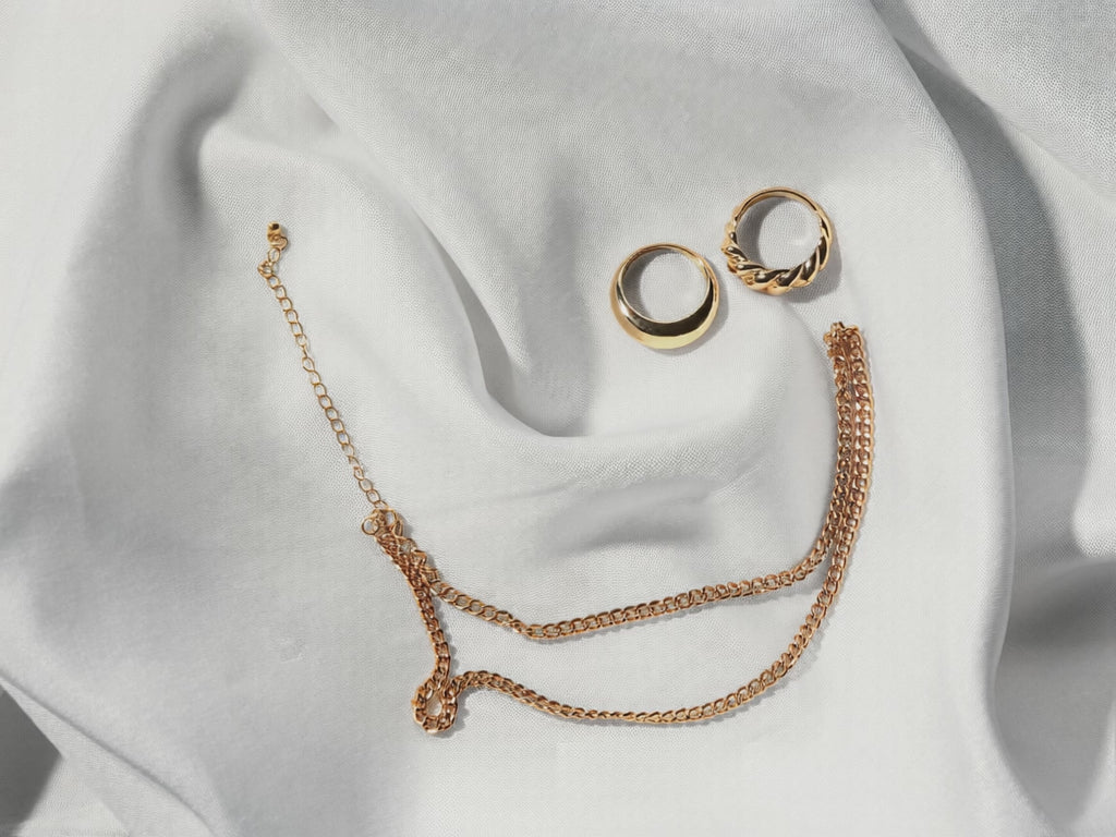 Wasserfestes Schmuck-Set in Bewegung - anlauffrei, 18K vergoldet