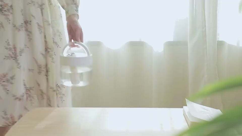 Kompakter Luftbefeuchter für Büro und Zuhause