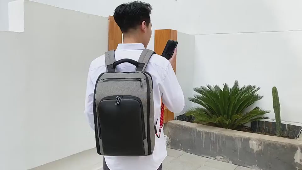 Business Rucksack mit USB-Ladefunktion
