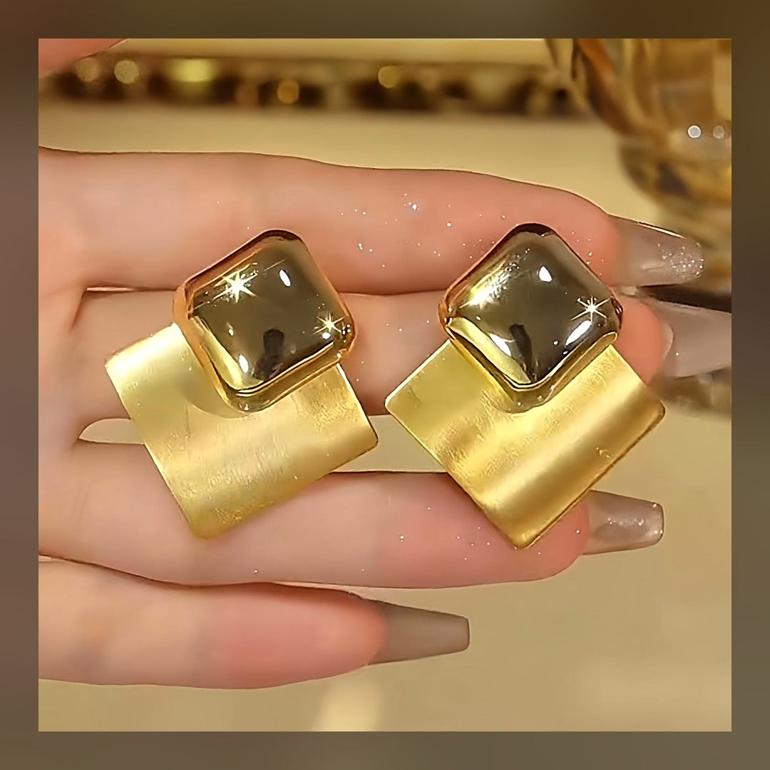 LuxeStyle-Edit · Statement-Ohrringe «Doré» · gebürstetes Gold, quadratisch